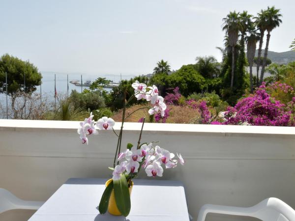 Hotel L'Approdo : photo 1 de la chambre chambre triple - vue sur mer