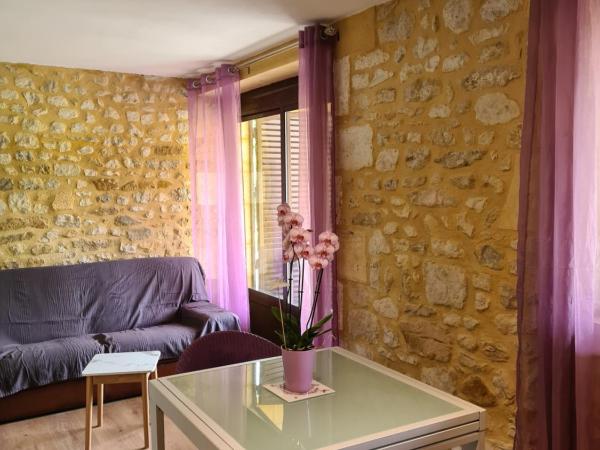 La Maison Thimadaise : photo 5 de la chambre chambre double ou lits jumeaux deluxe – vue sur jardin