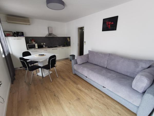 Villa Lamanova : photo 4 de la chambre appartement - vue sur jardin