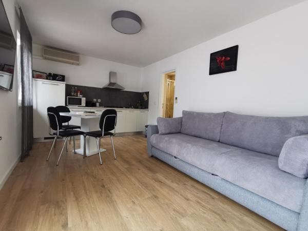 Villa Lamanova : photo 7 de la chambre appartement - vue sur jardin