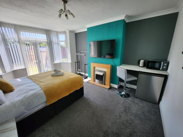 Solihull Shared House : photo 9 de la chambre chambre double - vue sur jardin