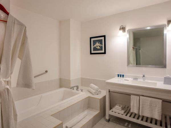 Four Points by Sheraton Cancun Centro : photo 3 de la chambre suite junior 1 chambre lit king-size - vue sur ville