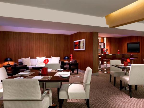 Sheraton Grand Bangalore Hotel at Brigade Gateway : photo 9 de la chambre sheraton club, club level, guest room, 1 king