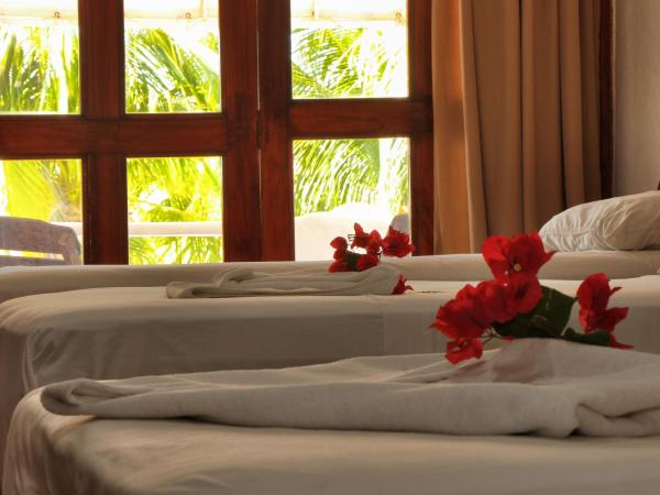Hotel Bungalows Acuario : photo 4 de la chambre chambre familiale supérieure