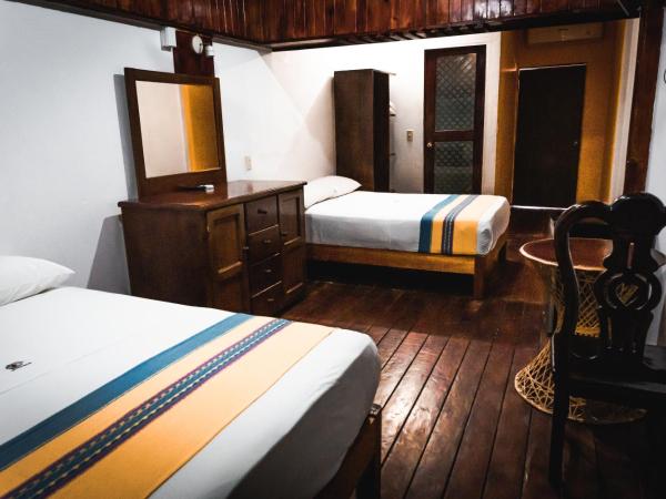 Hotel Bungalows Acuario : photo 10 de la chambre chambre quadruple supérieure 