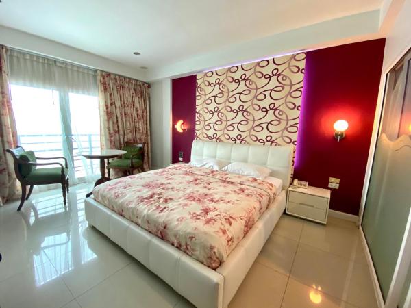 Access Inn Pattaya : photo 3 de la chambre suite