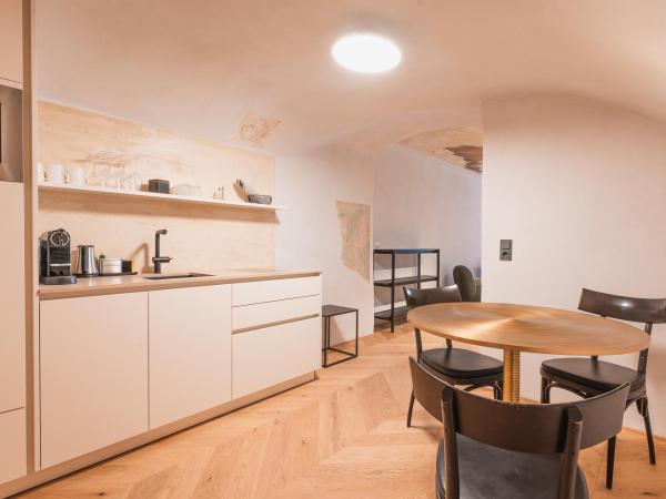 H5 Grauer Bär Studios & More : photo 7 de la chambre studio - accessible aux personnes à mobilité réduite