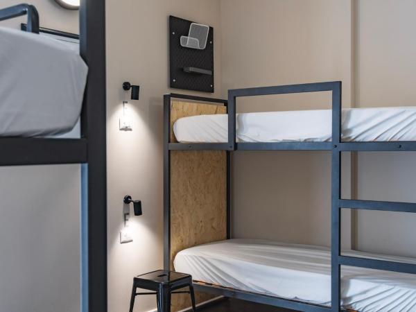 Piccolo Catalunya Hostel : photo 7 de la chambre lit dans dortoir mixte de 6 lits