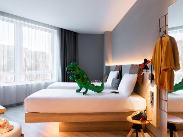 Moxy The Hague : photo 1 de la chambre chambre lit queen-size moxy - vue sur ville