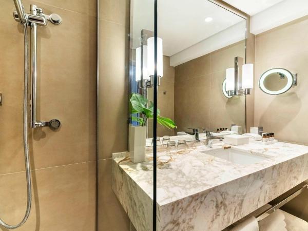 Fairmont Rio de Janeiro Copacabana : photo 3 de la chambre chambre lit king-size deluxe - vue sur ville