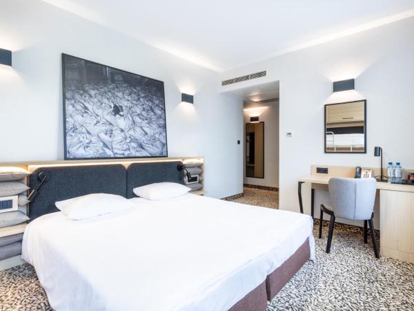 Qubus Hotel Gdańsk : photo 5 de la chambre chambre familiale