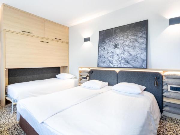 Qubus Hotel Gdańsk : photo 6 de la chambre chambre familiale