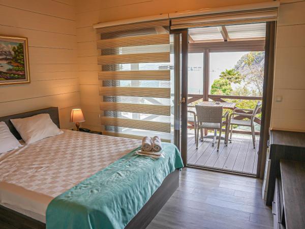 ForYou OtuzBeş : photo 3 de la chambre chambre double avec balcon (2 adultes + 1 enfant)