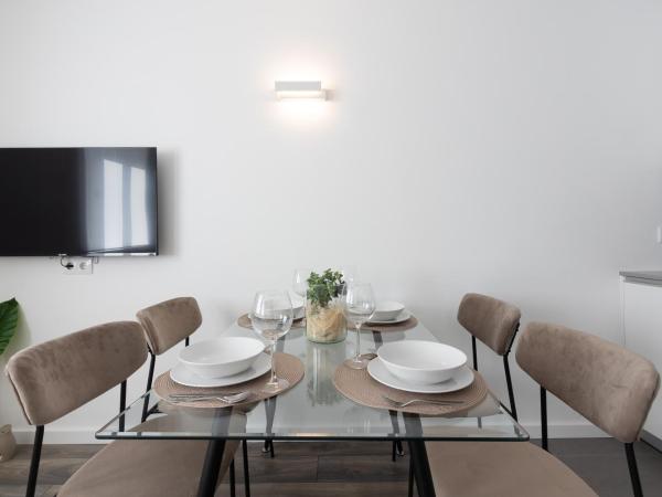 Dona Emília Guest House & Studio Apartment Building : photo 5 de la chambre appartement 2 chambres