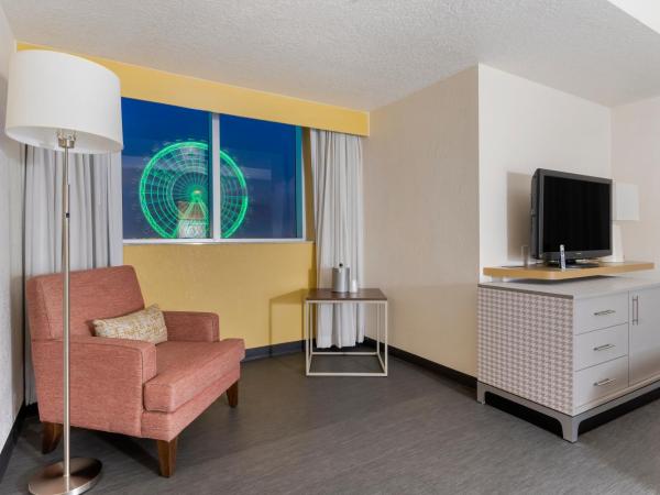 Holiday Inn Orlando International Drive - ICON Park : photo 2 de la chambre chambre lit king-size très spacieuse - non-fumeurs