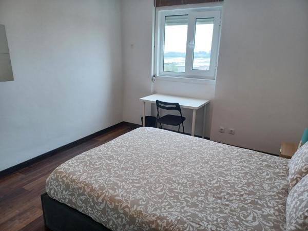 Oporto Sea Rooms : photo 6 de la chambre chambre double avec salle de bains commune