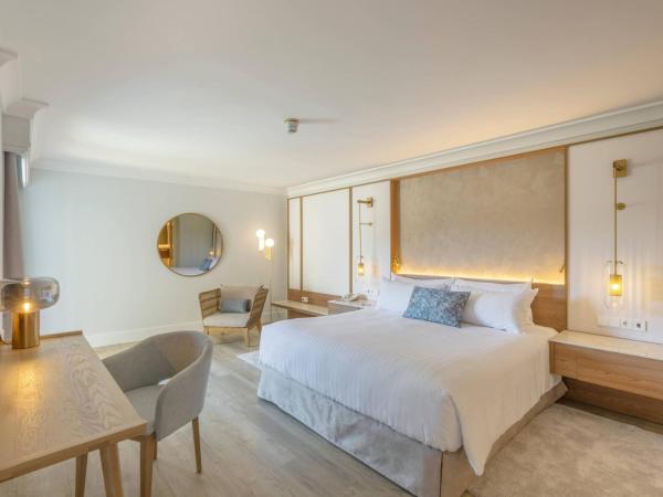 Denia Marriott La Sella Golf Resort & Spa : photo 2 de la chambre king suite with sofa bed, balcony and resort view