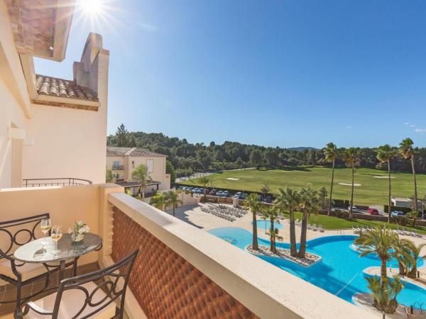 Denia Marriott La Sella Golf Resort & Spa : photo 7 de la chambre king suite with sofa bed, balcony and resort view