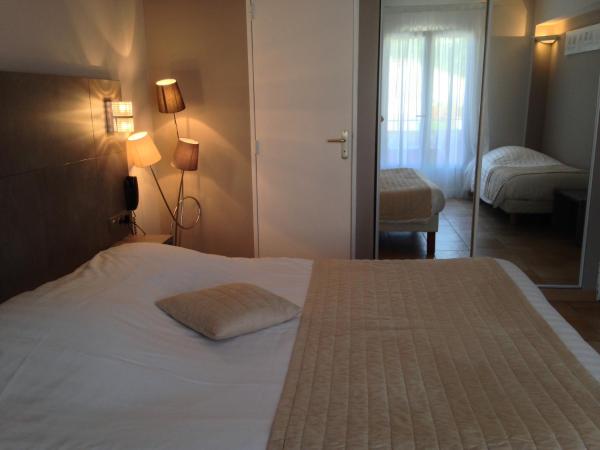 Hotel de la Plage : photo 4 de la chambre chambre triple avec balcon