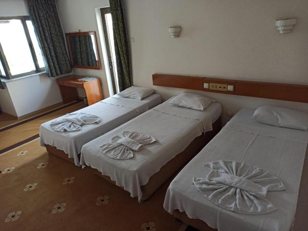 Dias Hotel : photo 5 de la chambre chambre triple