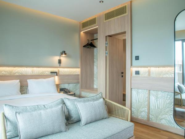 SENSEANA Sea Side Resort & Aquadventure : photo 2 de la chambre chambre double classique - vue sur jardin