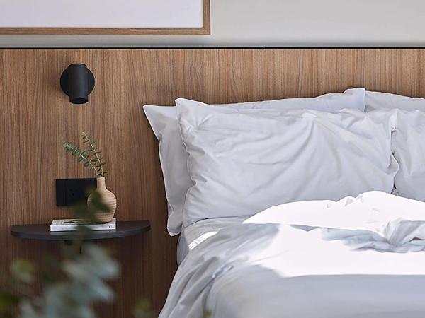 Pensione Hotel Perth : photo 2 de la chambre petite chambre lit king-size