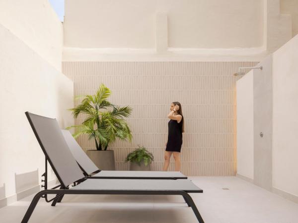 Blanq Ruzafa : photo 6 de la chambre chambre double ou lits jumeaux supérieure