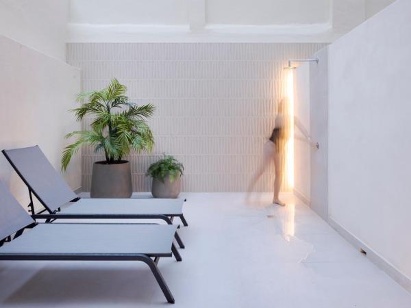 Blanq Ruzafa : photo 9 de la chambre chambre double ou lits jumeaux supérieure