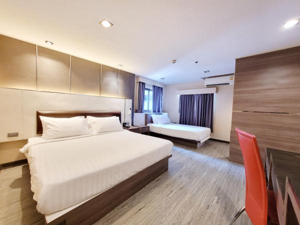 Citin Sukhumvit 11 Nana Bangkok by Compass Hospitality : photo 3 de la chambre chambre triple