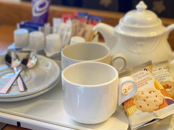 The Dutch Mill Hotel : photo 2 de la chambre chambre lits jumeaux avec salle de bains privative