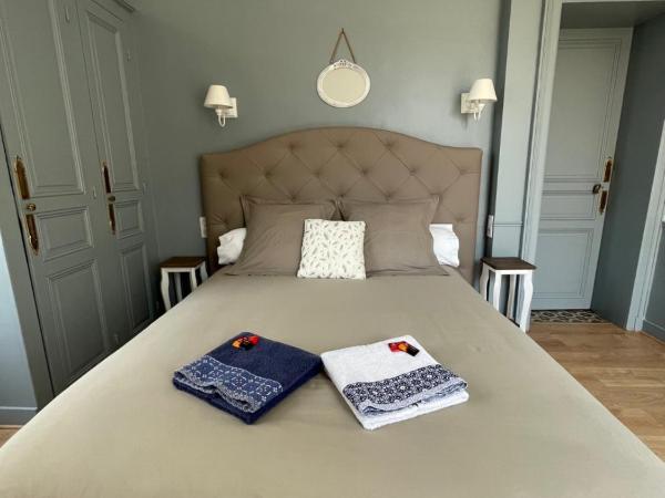 Maison Prémartine : photo 6 de la chambre chambre double - vue sur jardin