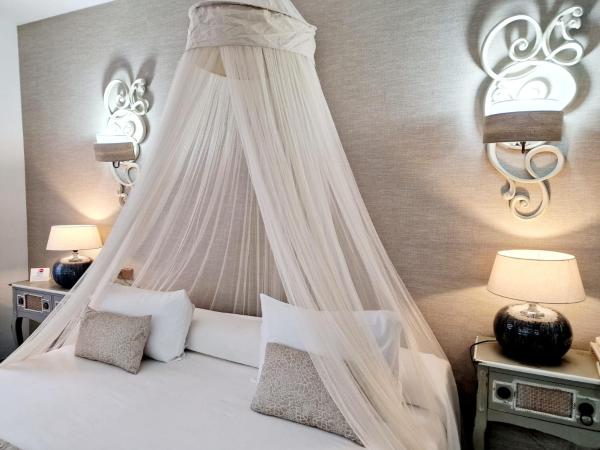 Hotel Plaza Del Castillo : photo 8 de la chambre suite avec jacuzzi