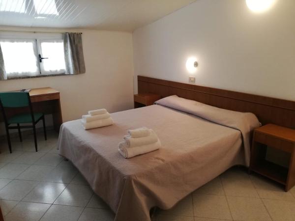 Hotel La Bella Vita : photo 1 de la chambre chambre double ou lits jumeaux Économique