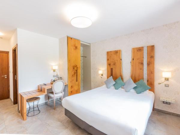 Hôtel de la Restonica : photo 2 de la chambre chambre triple – vue sur montagne