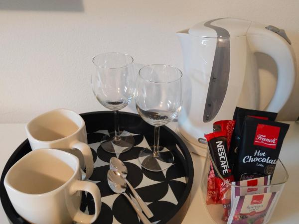 Comfort Rooms Remiza : photo 8 de la chambre chambre double avec salle de bains commune