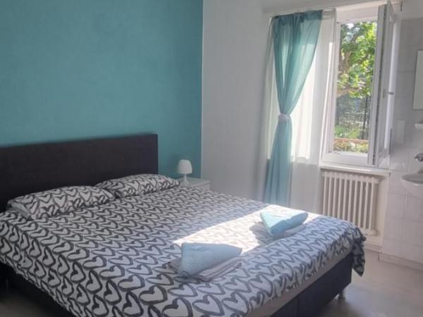 7ROOMS Grancia : photo 1 de la chambre chambre double standard avec salle de bains commune