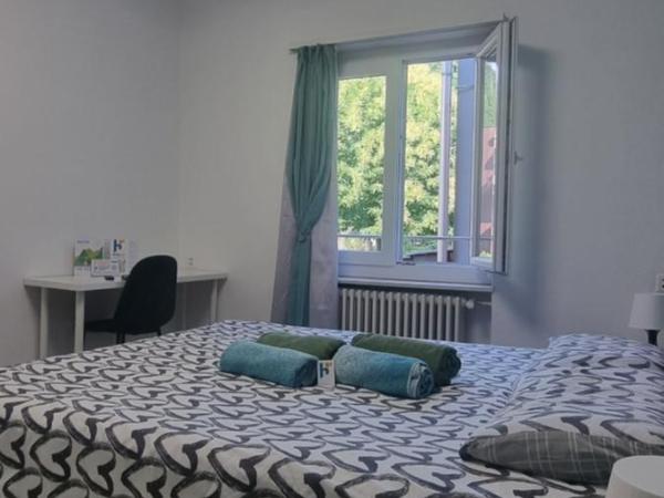 7ROOMS Grancia : photo 2 de la chambre chambre double standard avec salle de bains commune