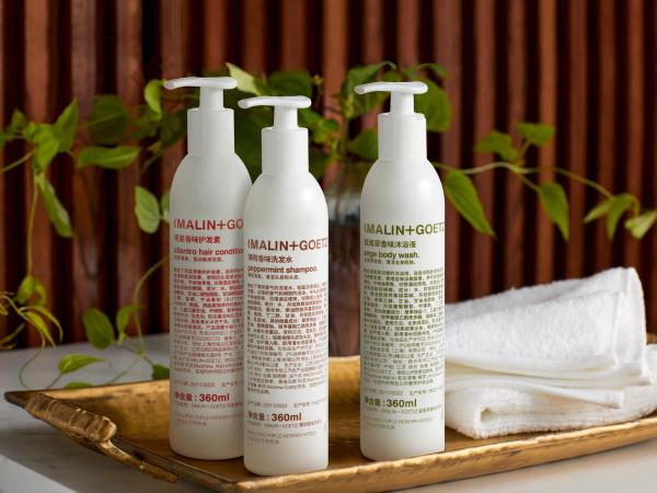 Le Meridien Shanghai Hongqiao,Minhang : photo 2 de la chambre chambre club avec 1 lit king-size et accès au salon club - vue sur ville