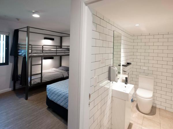 YHA Byron Bay : photo 6 de la chambre double plus two with ensuite