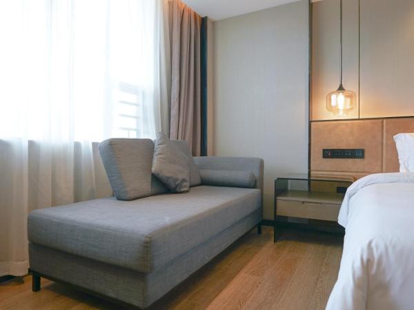 Paco Hotel Datang Metro Guangzhou-Free Shuttle Bus for Canton Fair : photo 3 de la chambre chambre lit king-size deluxe