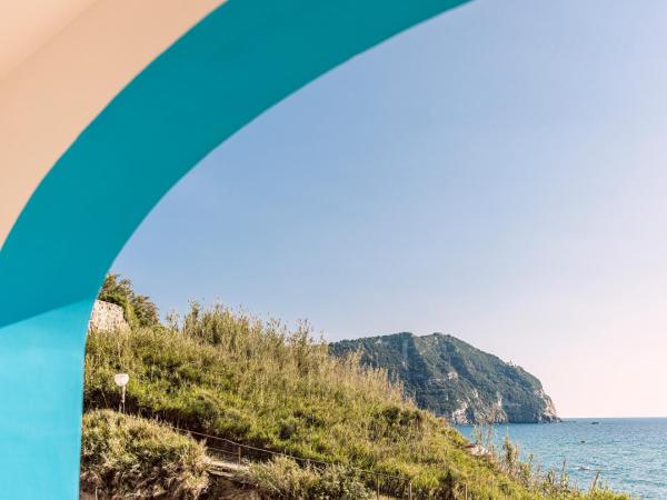 Hotel Cava Dell'Isola : photo 9 de la chambre chambre double supérieure - vue sur mer