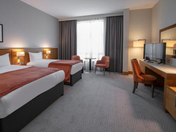 The Crown London, WorldHotels Distinctive : photo 1 de la chambre chambre triple deluxe