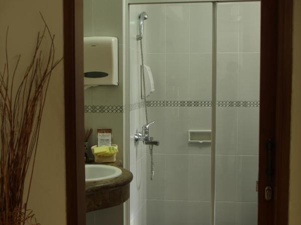 Bed and Breakfast Tomang : photo 4 de la chambre chambre double standard