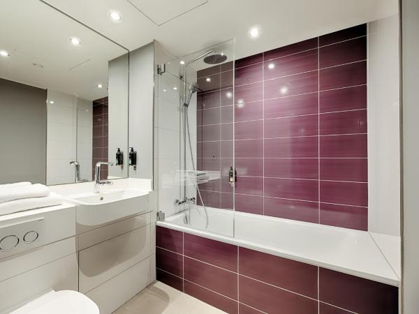 Premier Inn Hamburg City Klostertor : photo 6 de la chambre chambre double standard
