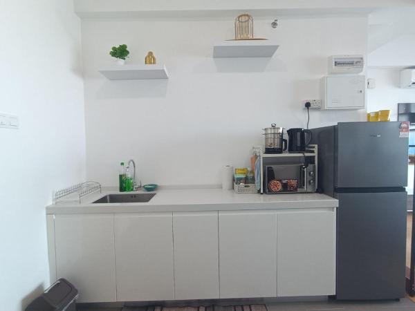 Kuantan Imperium seaview cityview by Avenzee : photo 10 de la chambre studio avec balcon 