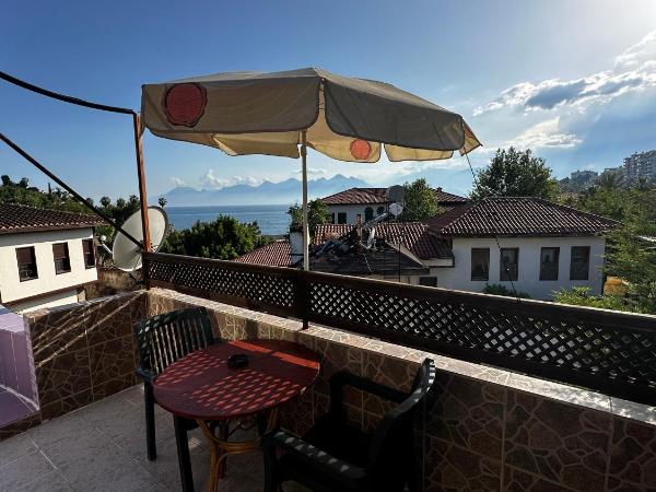 Sultan Pension : photo 9 de la chambre chambre double avec balcon