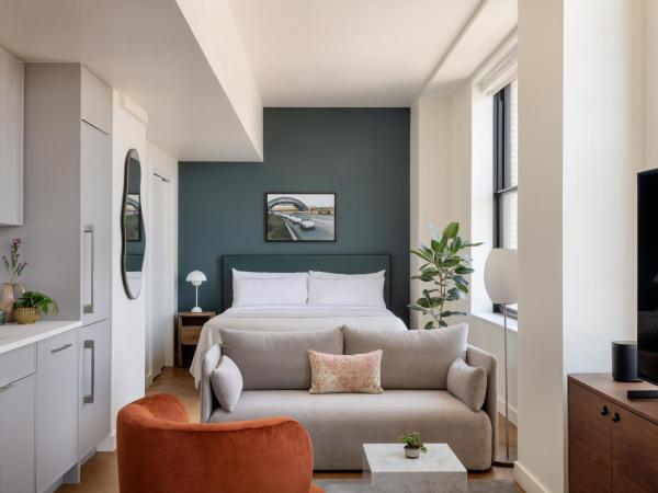 ROOST Detroit : photo 3 de la chambre studio lit queen-size