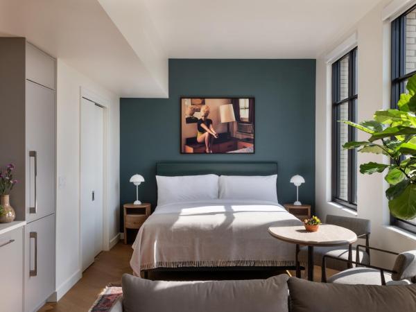 ROOST Detroit : photo 6 de la chambre studio lit king-size