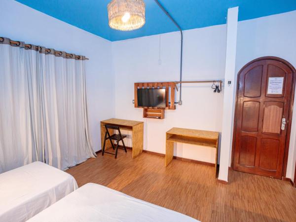 Local Hostel Manaus : photo 2 de la chambre chambre quadruple deluxe