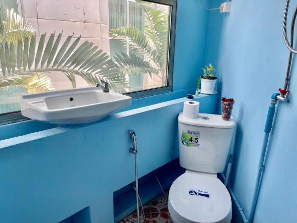 Doodle Lodge Bangkok : photo 5 de la chambre chambre triple